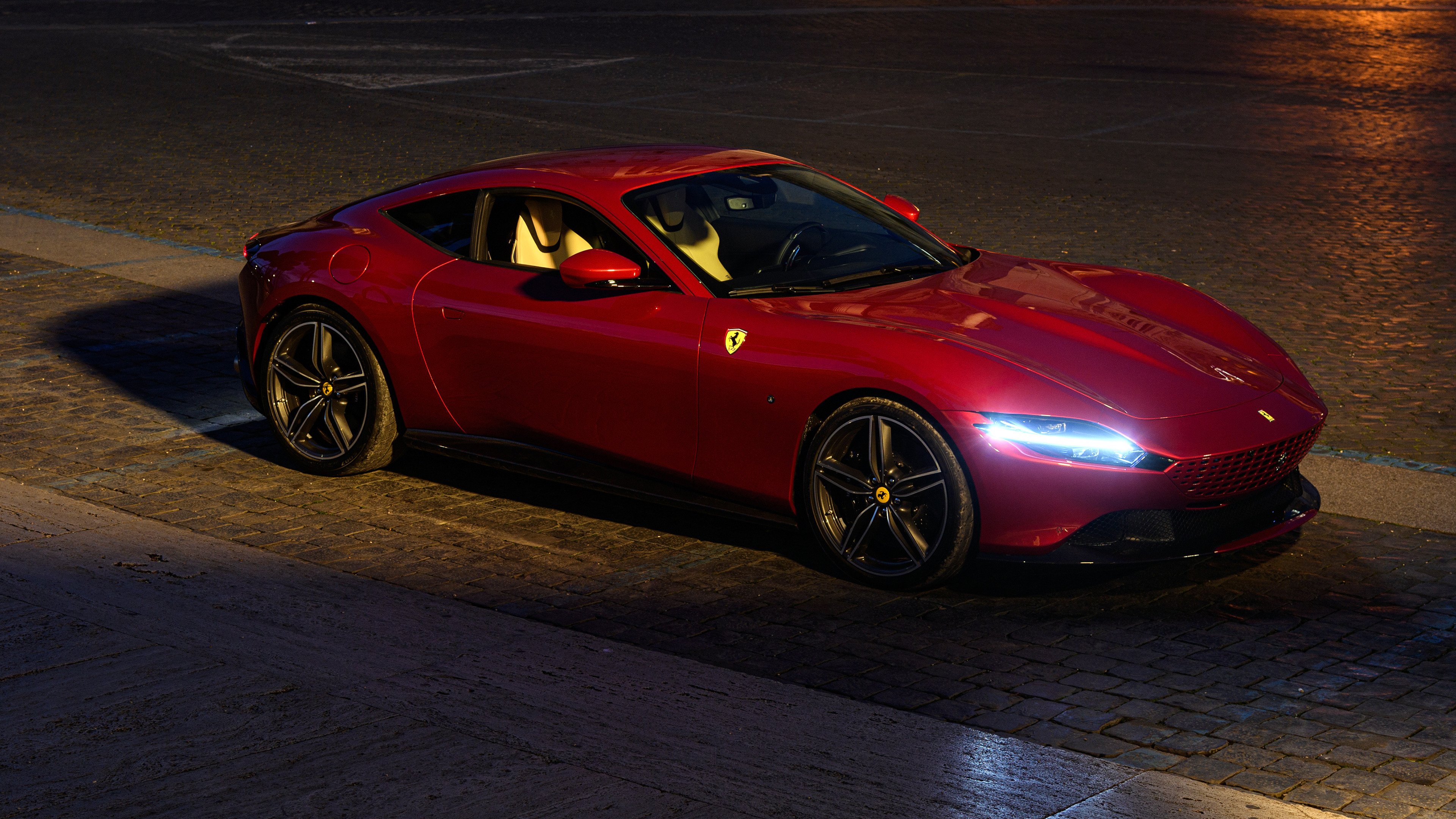 _科技创新大赛：虚拟人物与真实选手的对决_，虚拟现实技能大赛